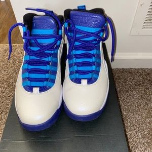 Retro Charlotte 10s